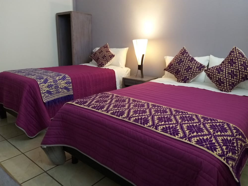 Classic Quadruple Room, Multiple Beds, Non Smoking (Lila) photo 1