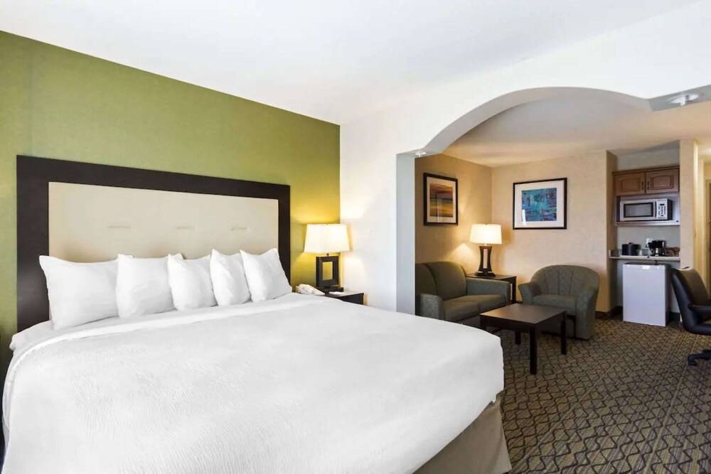 Efficiency, Room, 1 King Bed, Non Smoking - Photo 3