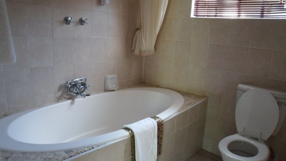 Family Apartment, Kitchenette, Garden View photo 2