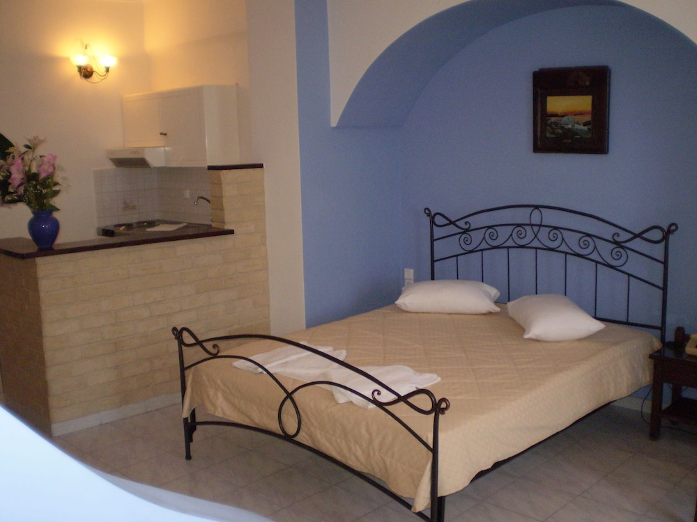 Apartment photo 2
