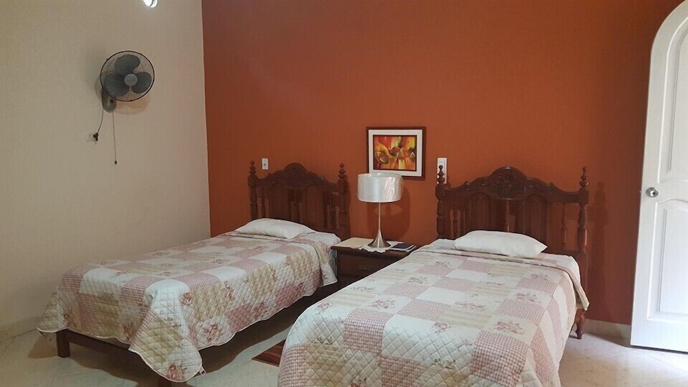 Twin Room, 2 Twin Beds