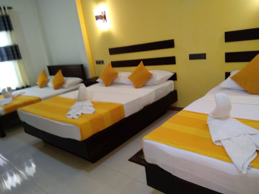 Classic Quadruple Room photo 2