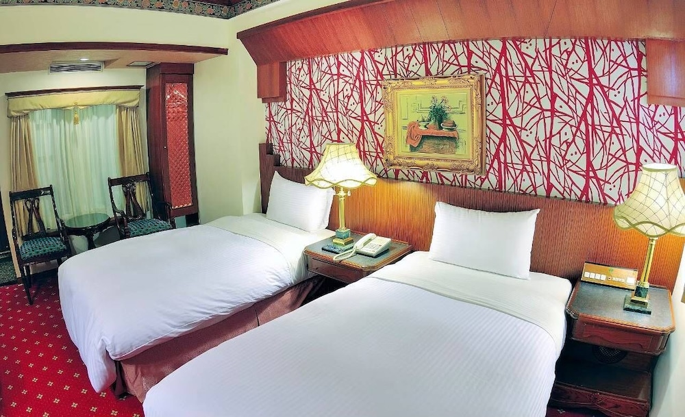 Business Twin Room - Photo 1