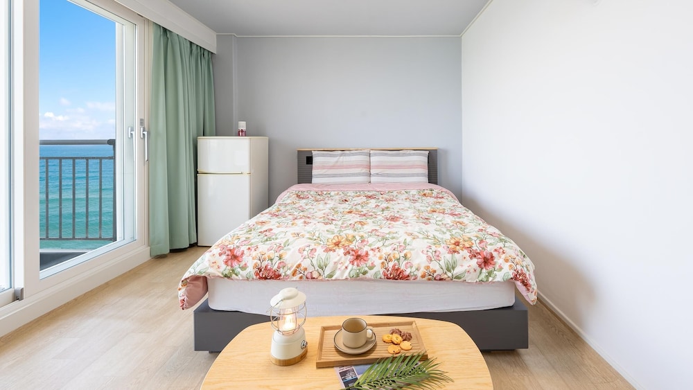 Basic Room, 1 Bedroom (402(Oceanview)) photo 2