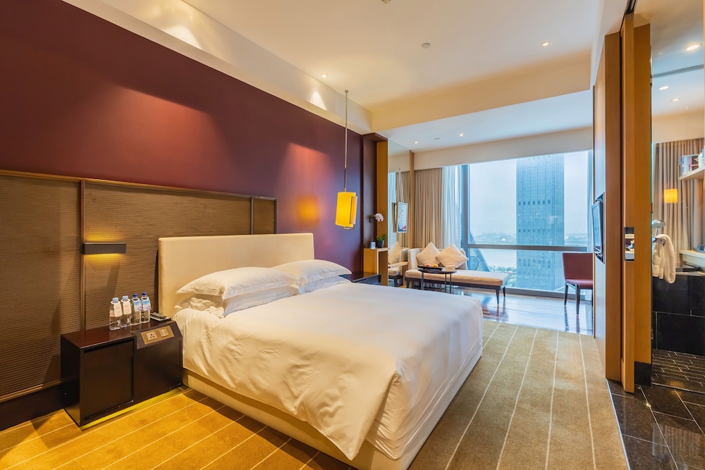Deluxe Sea View King Bed Room photo 1