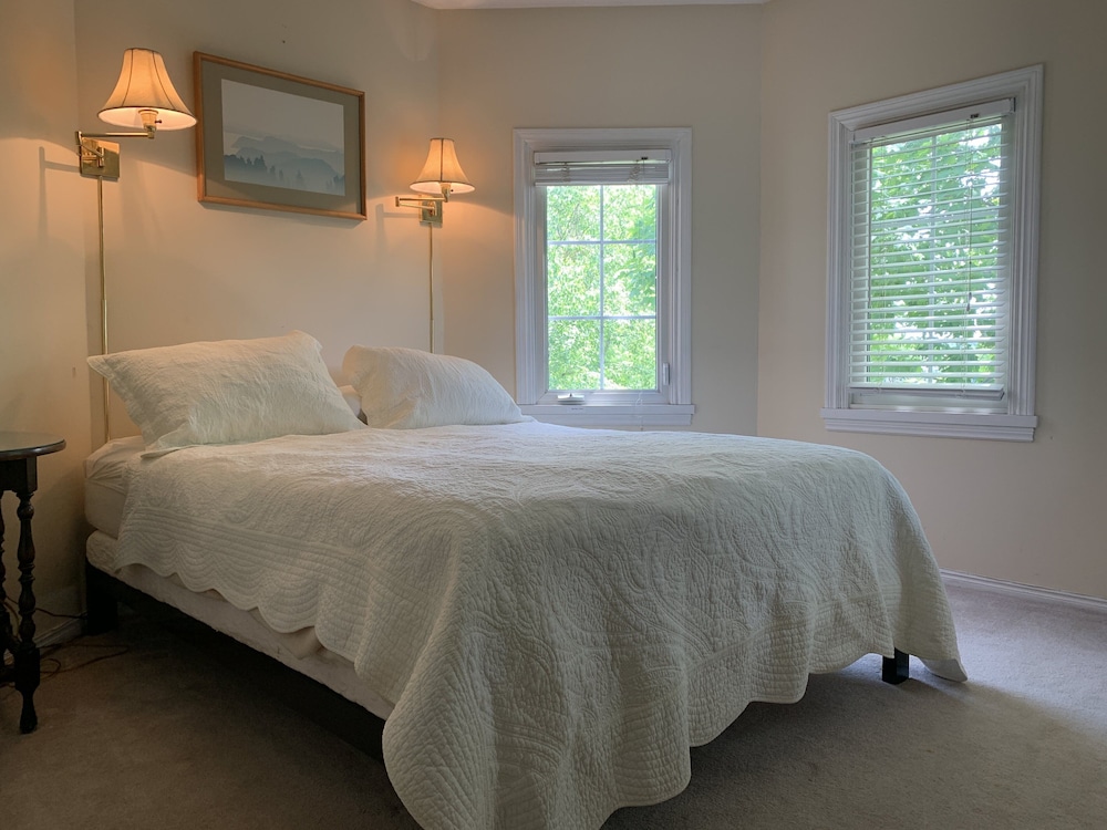Superior Suite, 1 Queen Bed with Sofa bed photo 2