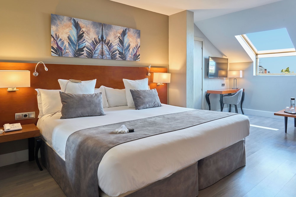 Superior Double Room - Photo 2