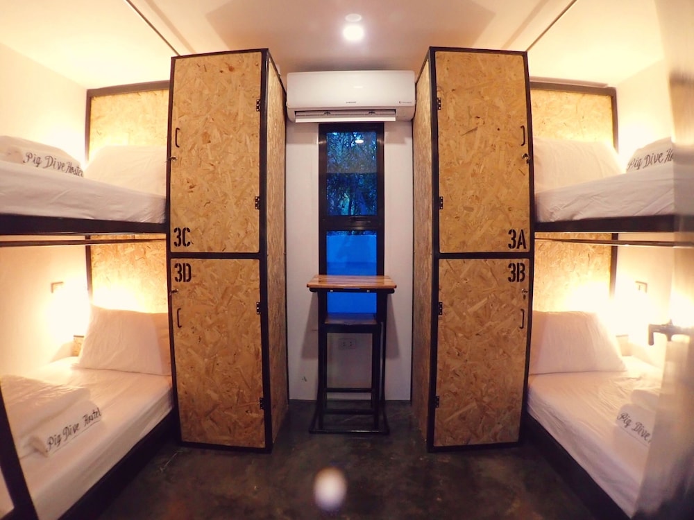 1-bed in a Shared Dormitory, Mixed Dorm (4 beds) photo 1
