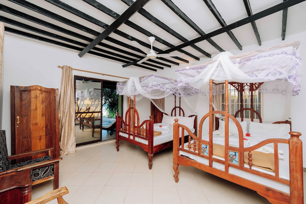 Family Bungalow, 2 Bedrooms, Garden View