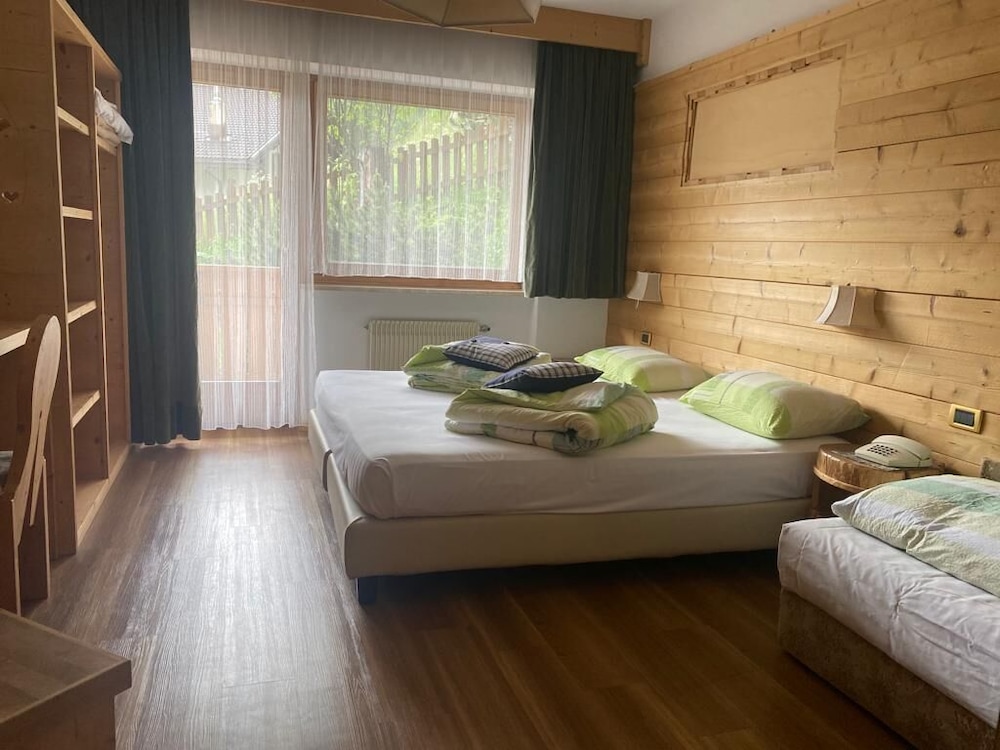 Classic Room, Balcony (3 pax) photo 1
