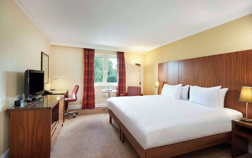 Deluxe Room, 1 King Bed - Photo 1