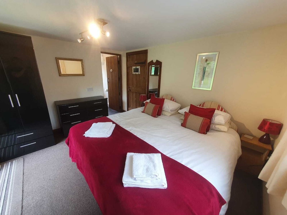 Cottage, Ensuite (The Dairy) photo 3