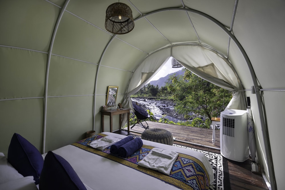Deluxe Glamping Hammock - Photo 4