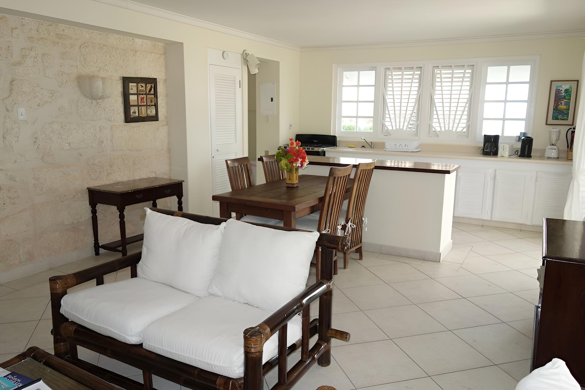 Deluxe One Bedroom Apartment A