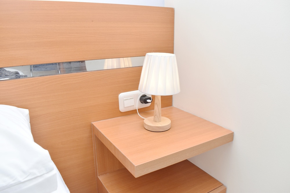 Standard Room - Photo 11