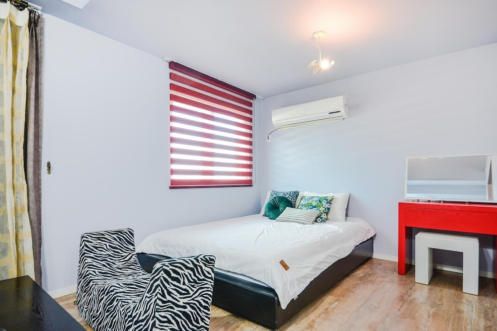 Basic Room, 1 Bedroom (Spiderman (1F/Private BBQ)) - Photo 3