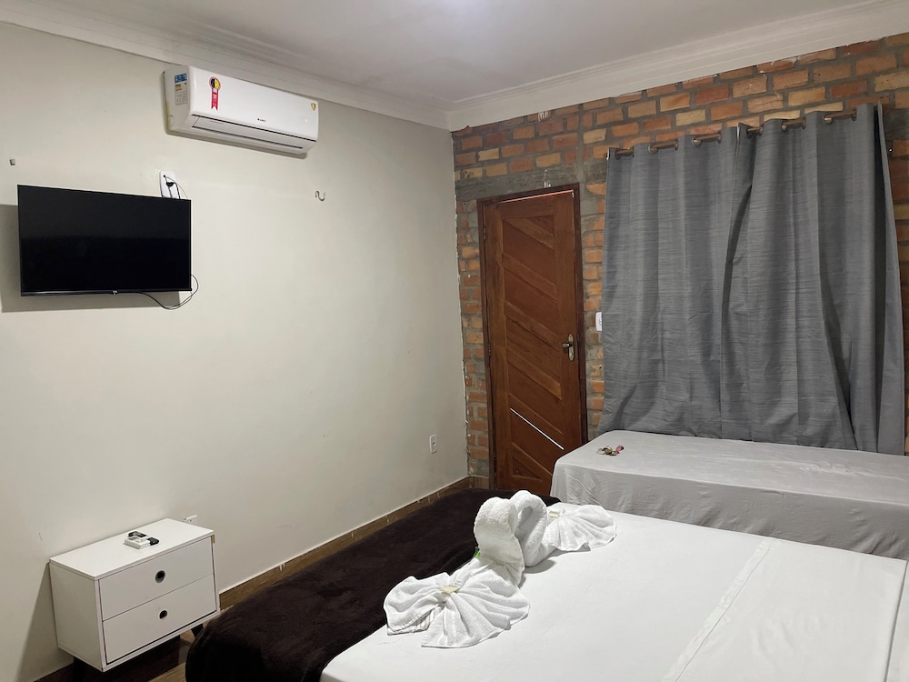 Deluxe Double or Twin Room - Photo 9
