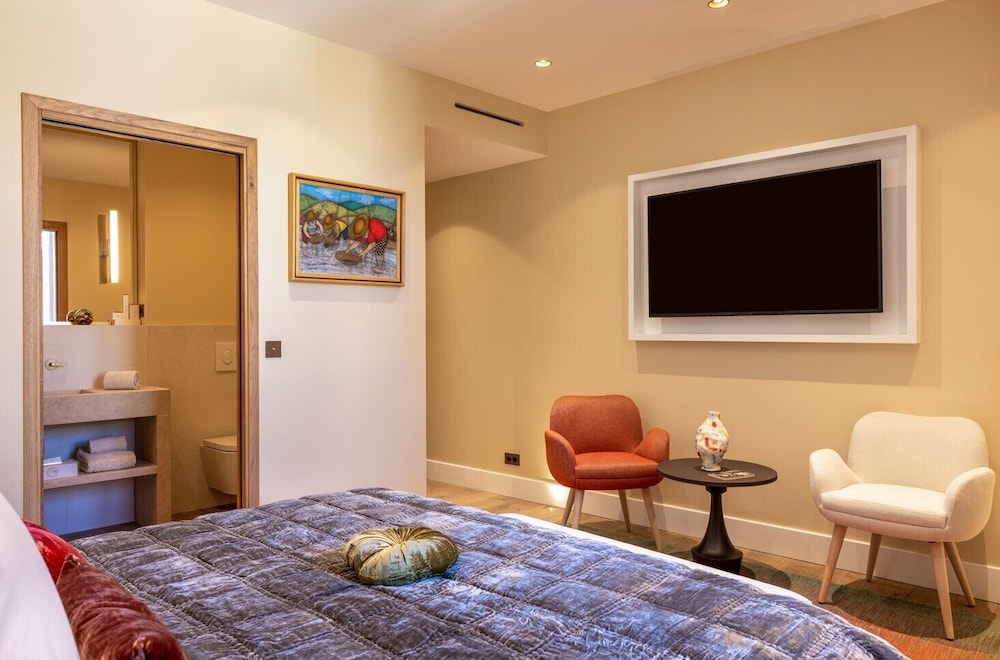 Deluxe Room - Photo 1
