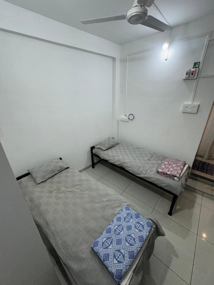 Standard Room photo 3