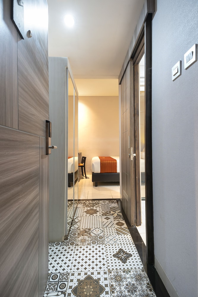 Deluxe Double or Twin Room photo 3