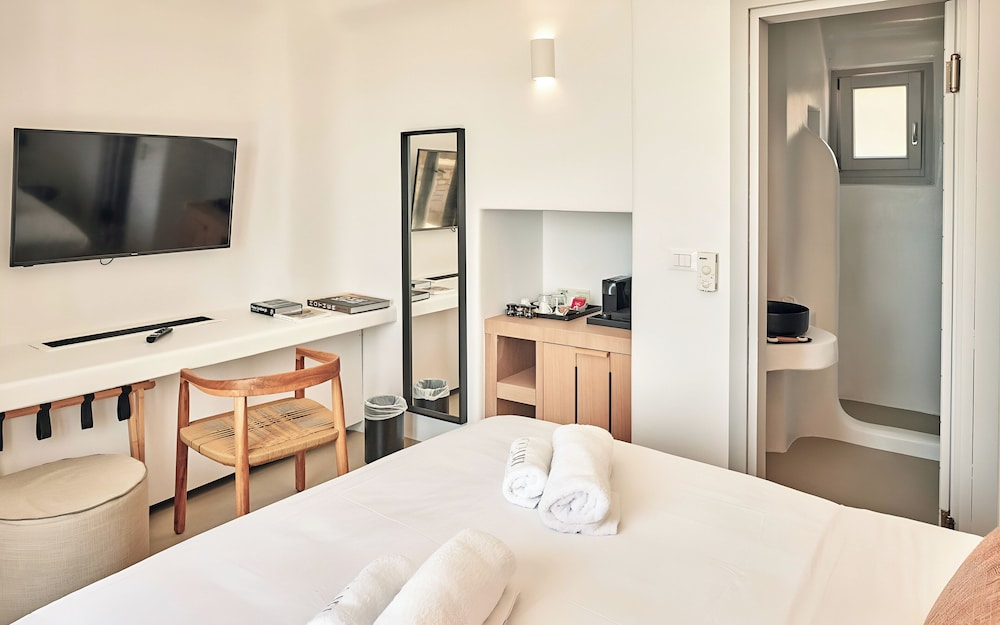 Premium Double Room, Patio, Sea View