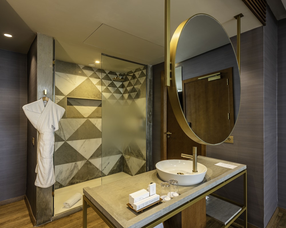 Premium Room - Photo 4