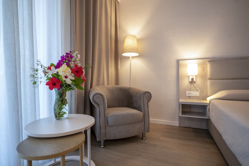 Superior Twin Room, Panorama photo 2