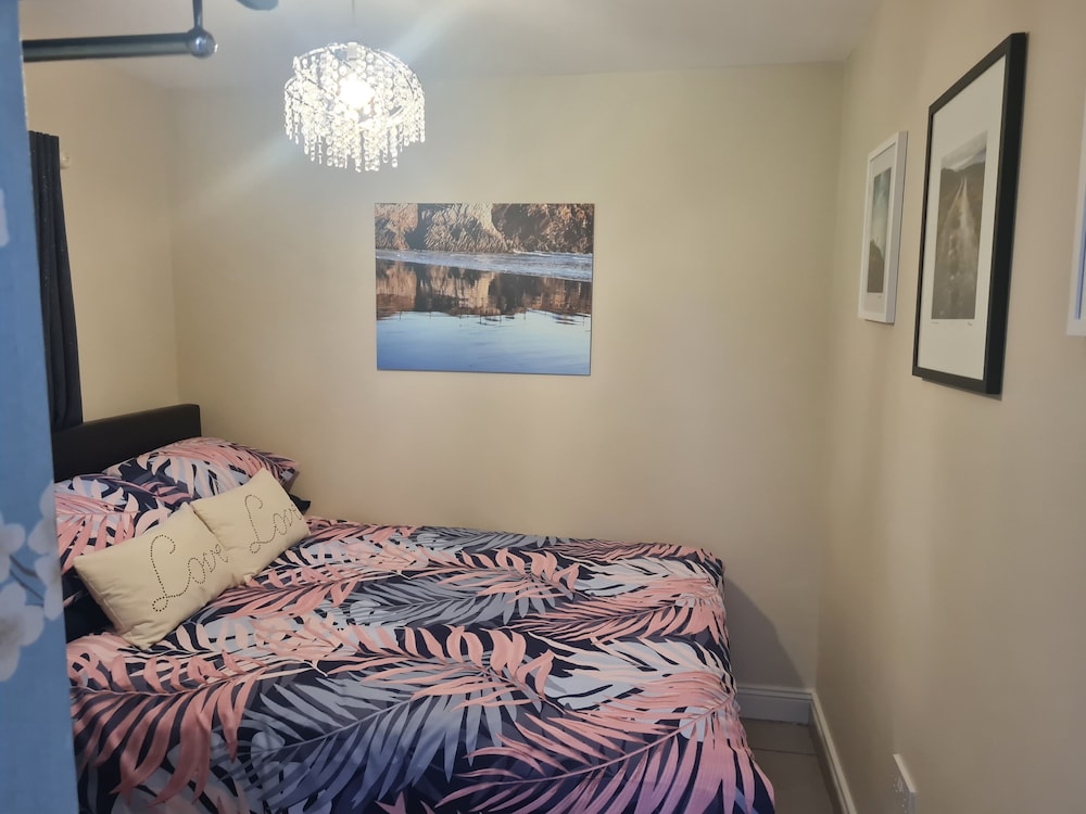 Apartment photo 1