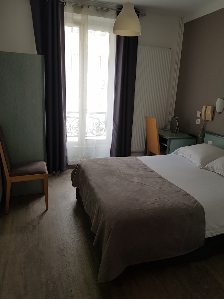 Classic Double Room, 1 Queen Bed, City View photo 1