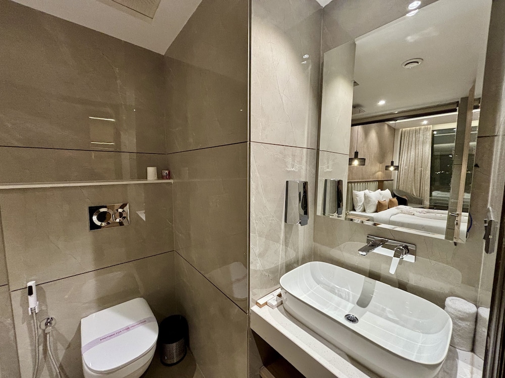 Deluxe Room - Photo 2