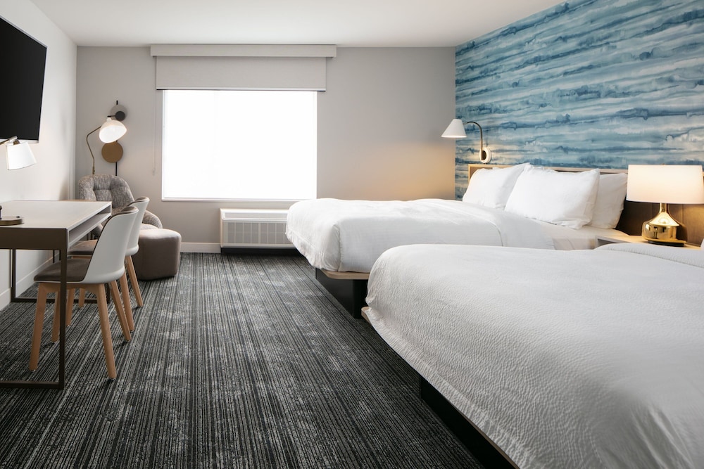 Studio, 2 Queen Beds (Mobility/Hearing Accessible, Tub) photo 3