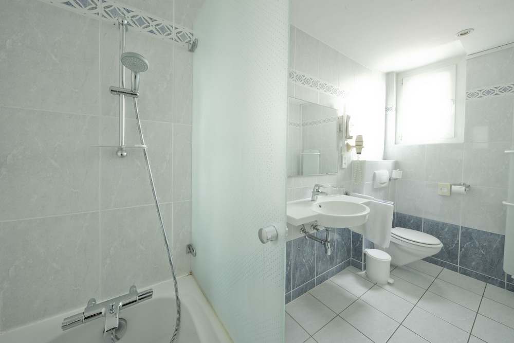 Superior Room - Photo 5