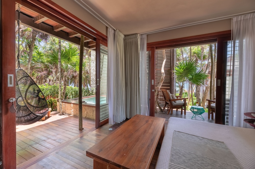 Jungle View Room With Refreshing Plunge Pool
