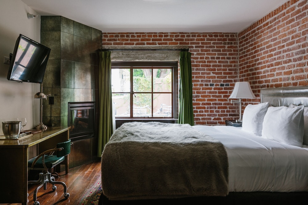 Cozy Queen, Accessible photo 1