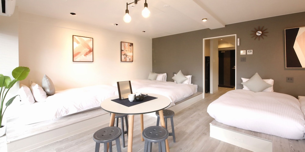 Standard Room, Non Smoking (6 Beds)