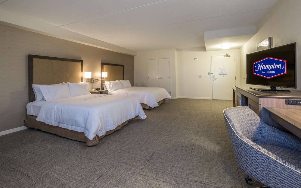Studio, 2 Queen Beds, Accessible, Bathtub (Mobility & Hearing) - Photo 2