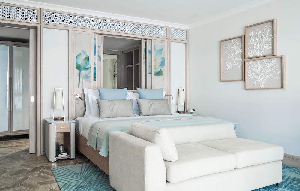 Room (lagoon Room Terrace King)