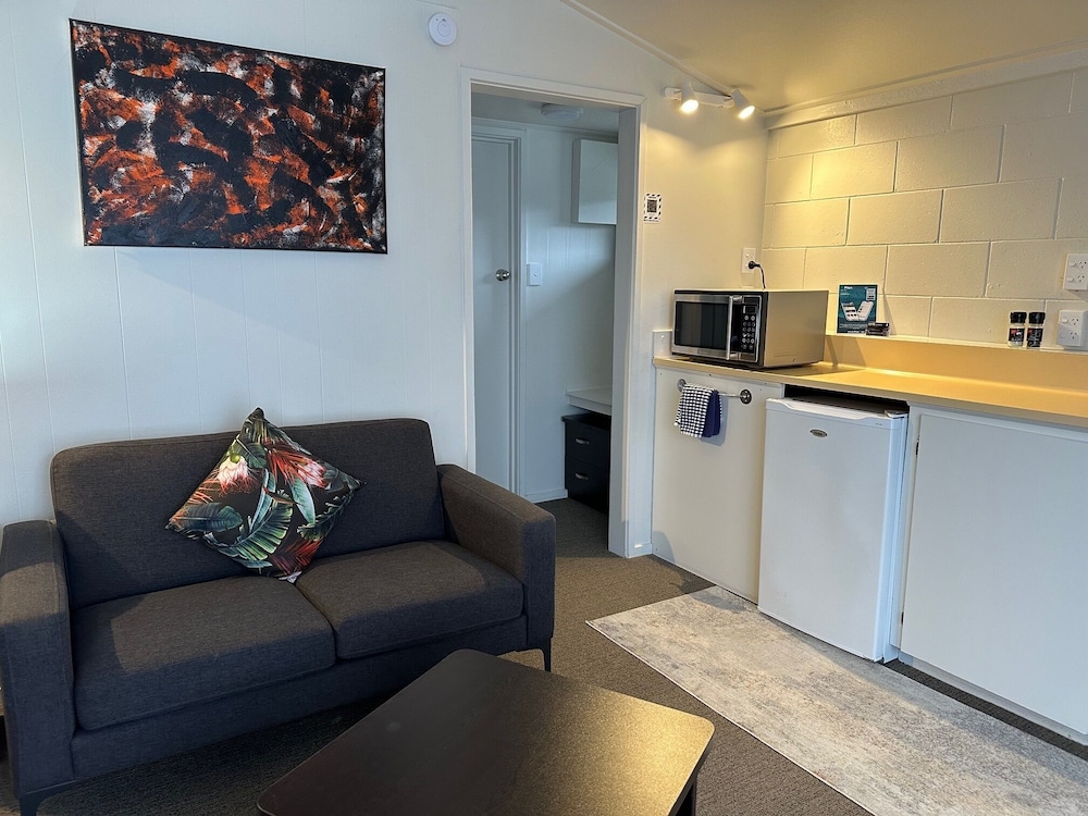 Basic Twin Room, Mountain View photo 3