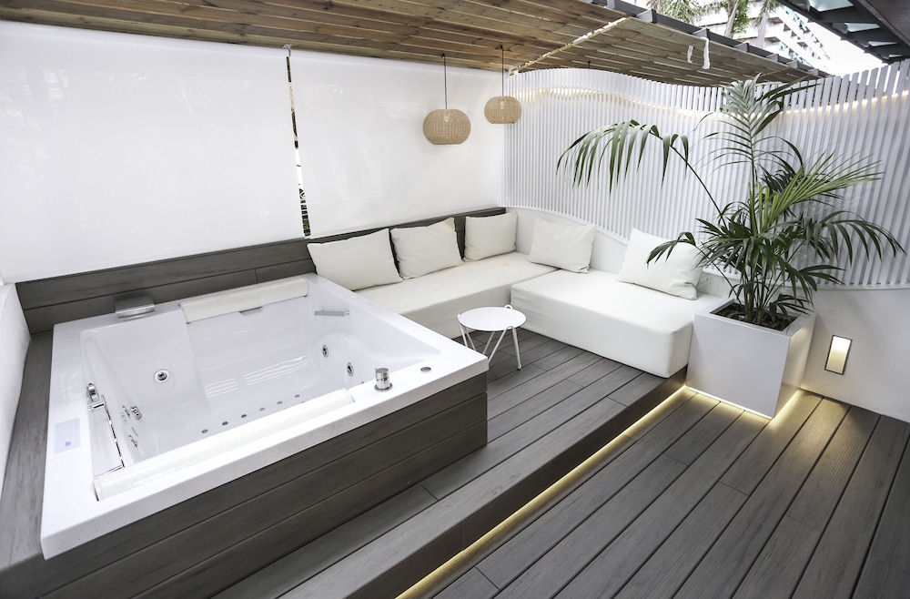 Habitación Doble Deluxe con Bañera de Hidromasaje