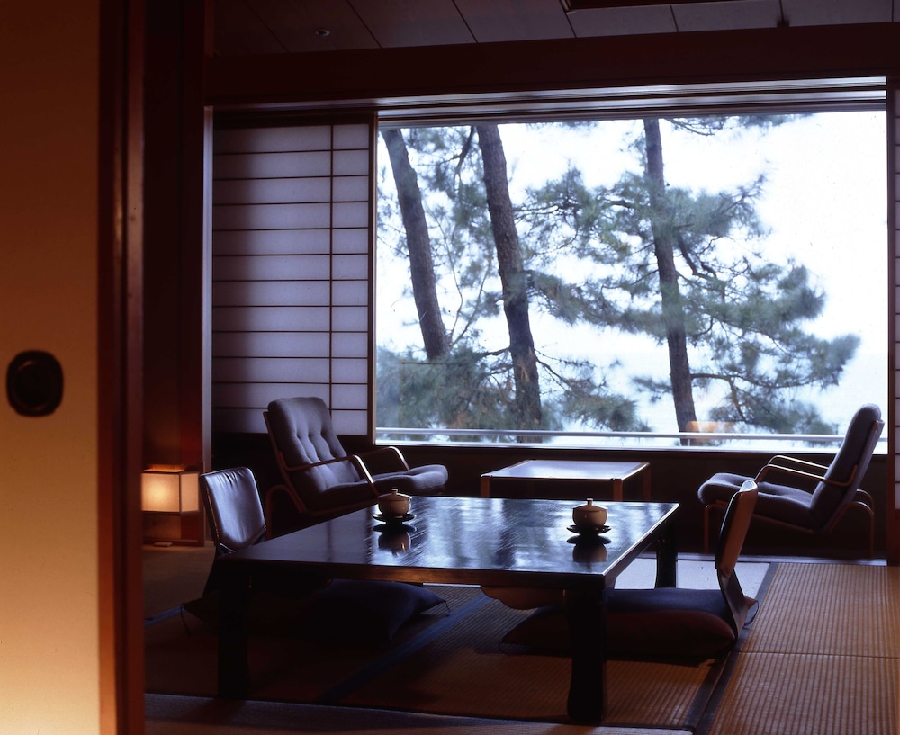 Traditional Room, Non Smoking (Japanese-Style) photo 2