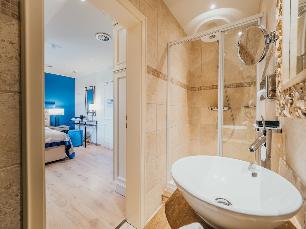 Double Room (Castle) - Photo 15