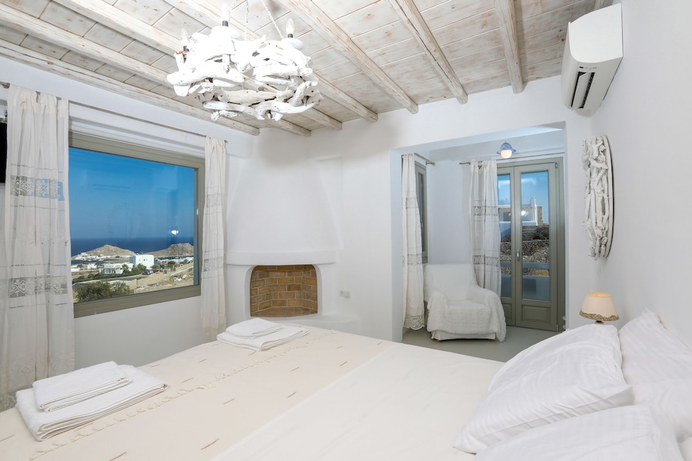 House, 2 Bedrooms, Sea View