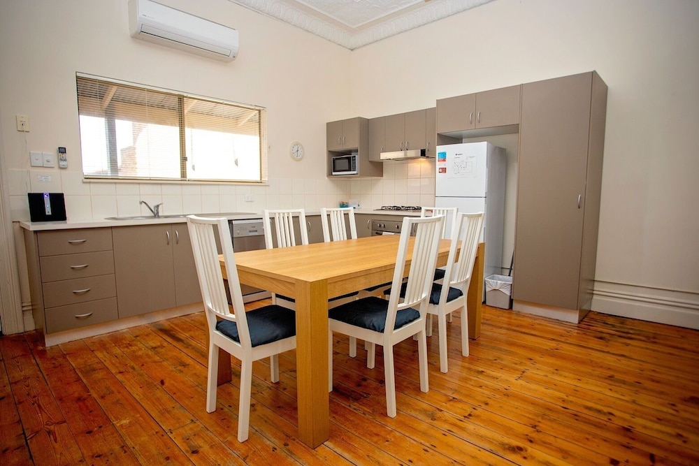 Harbour Master Quarters (3 Bedrooms) photo 2