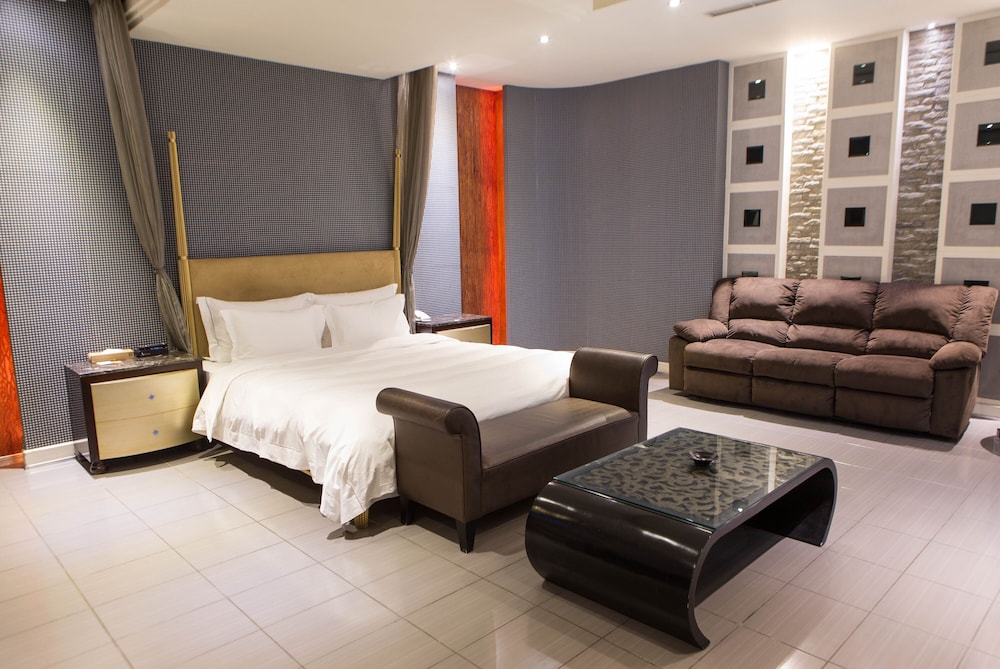 Standard Suite (Check in time starts from 6pm) photo 1