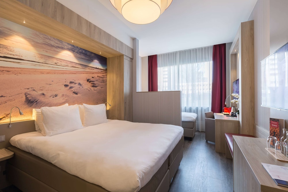 Deluxe Room, Multiple Beds