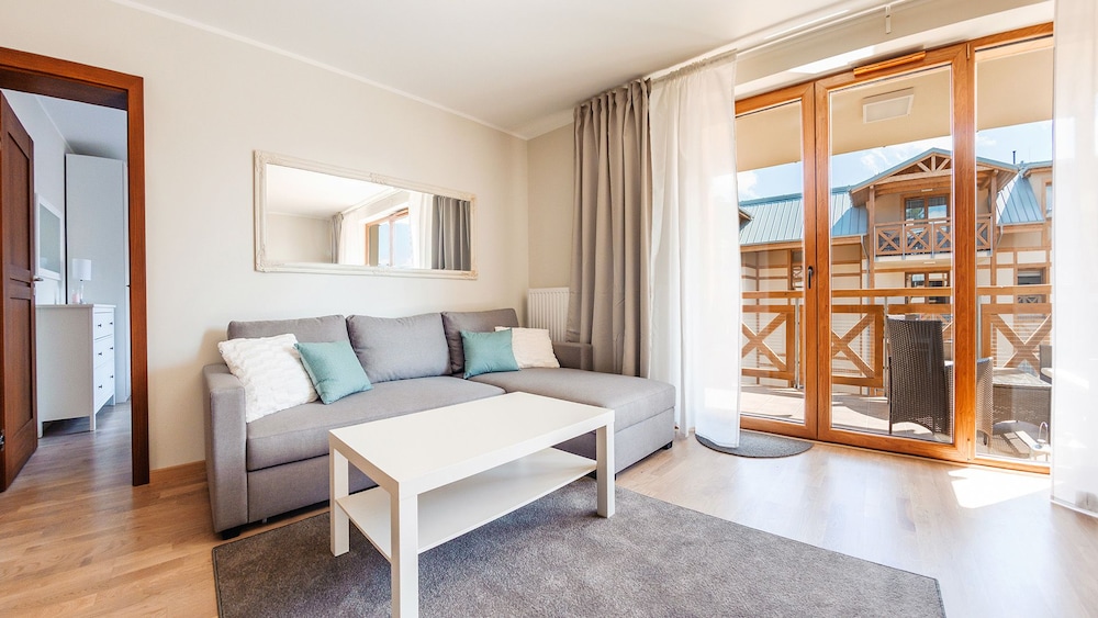 Apartment (24, Orla Bialego 11)