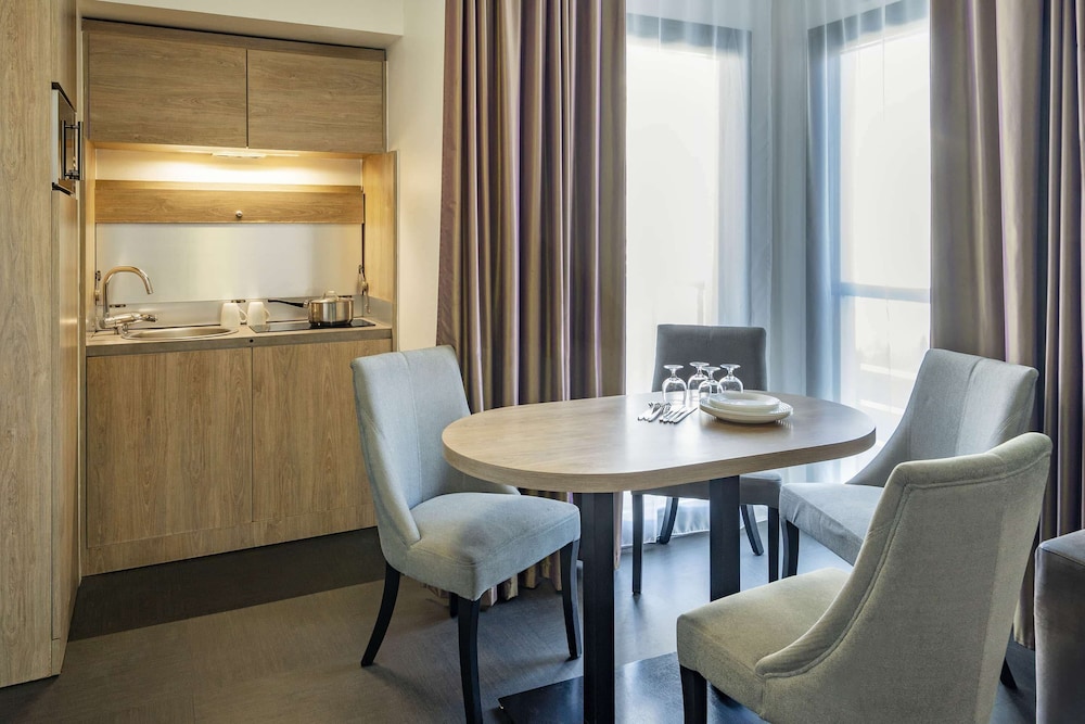 Standard Apartment, Multiple Beds, Non Smoking (with Sofabed) - Photo 3