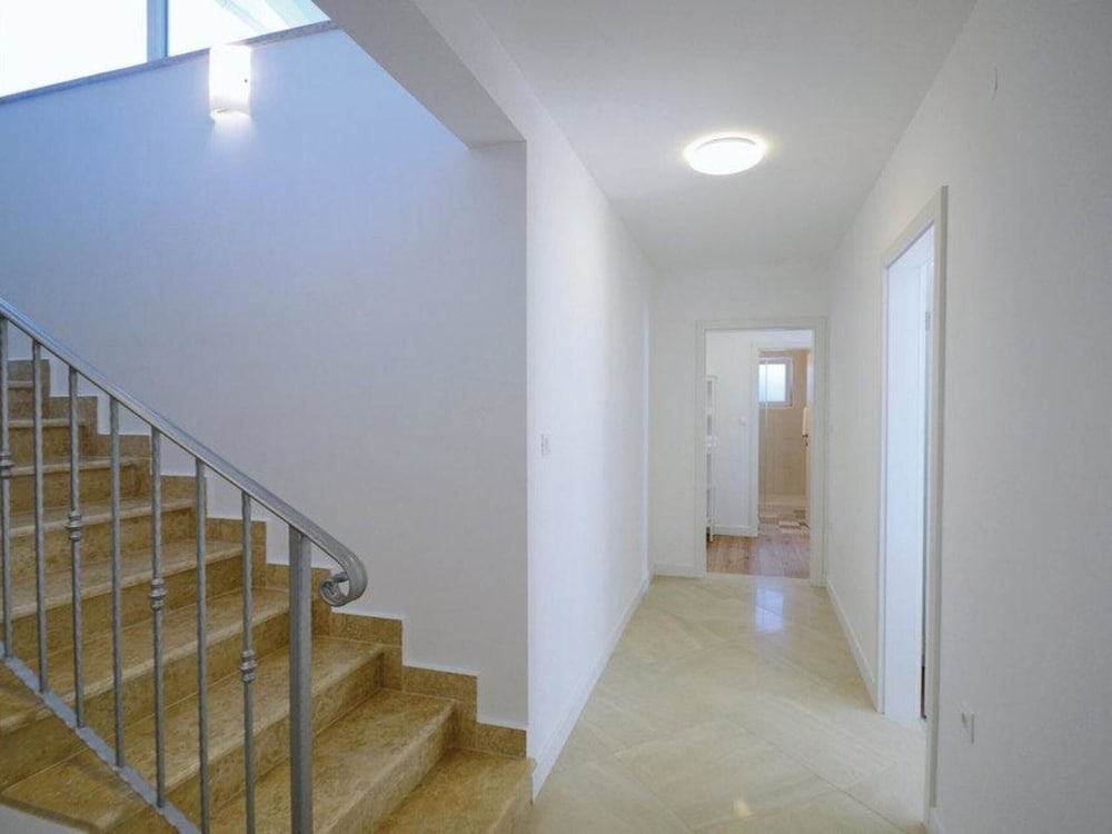 Villa photo 2