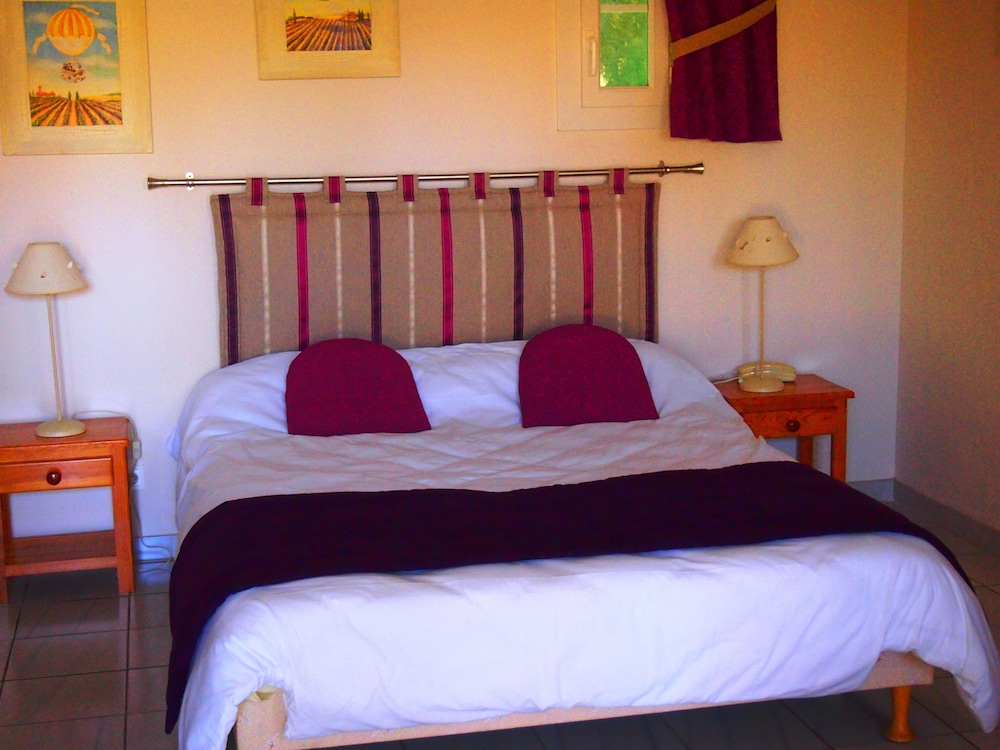 Standard Triple Room photo 3