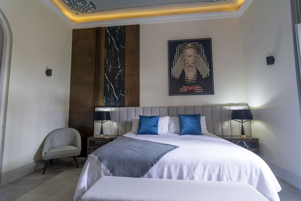 Grand Room - Photo 1